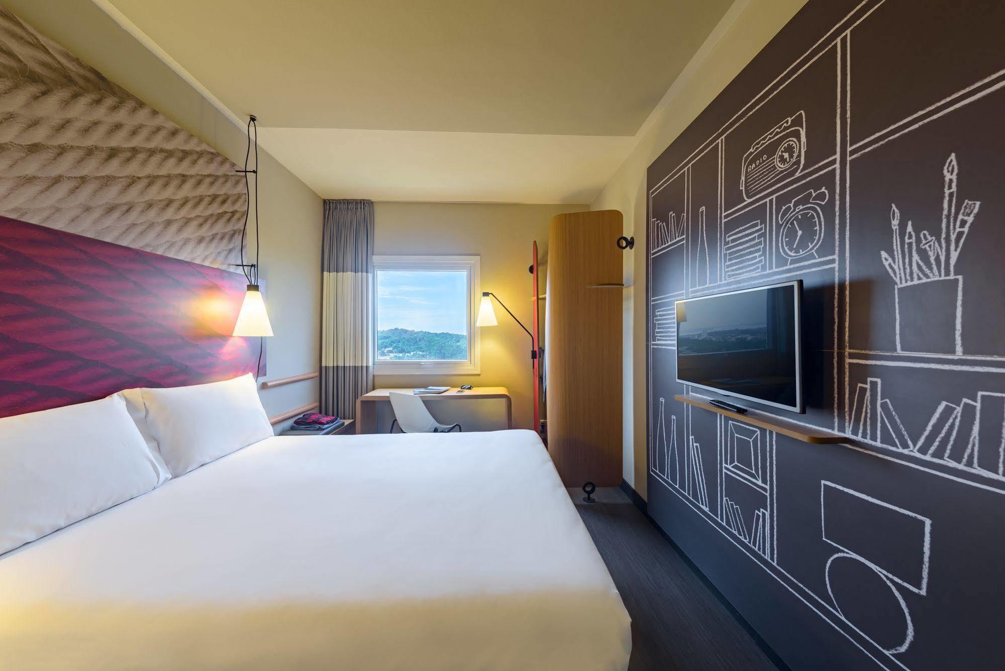 Hotel Ibis Guaiba Exteriér fotografie